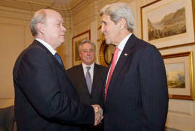 Recibe John Kerry en Washington a ministro cubano Rodrigo Malmierca